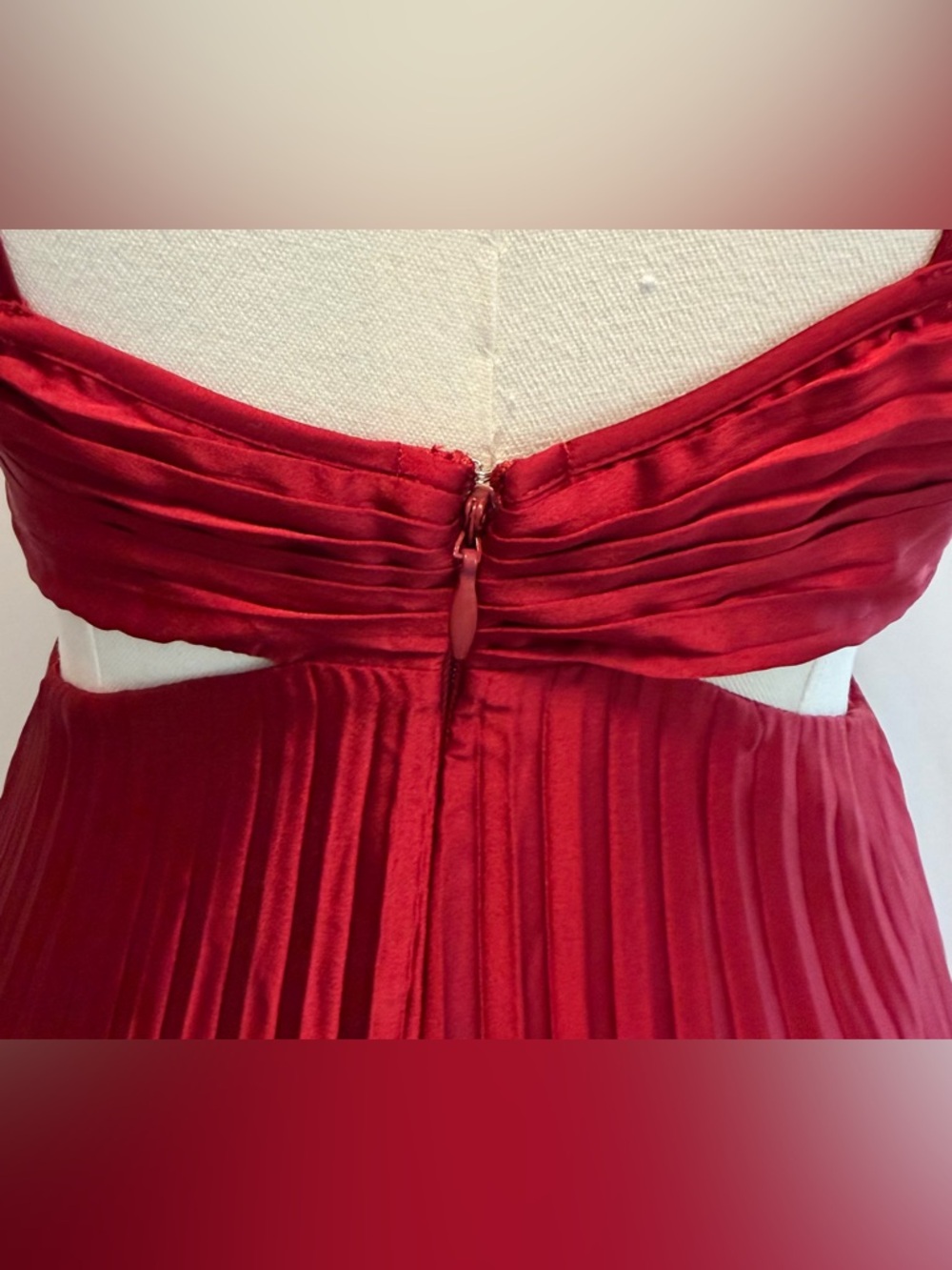Abercrombie Giselle Red Maxi Dress Size S Cut Out Pleated Romantic Wedding Guest - Picture 6 of 7